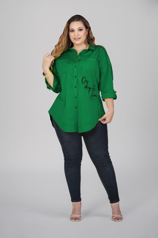 Camisa-P07025623 (1) Camisera Manga Larga de Algodón Plus Size – Básico Atemporal