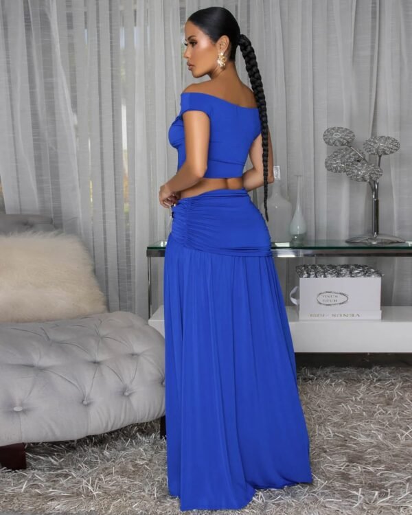 Conjunto-C6557 (5) Conjunto 2 Piezas Azul Rey Satinado Stretch con Herraje Dorado – Elegancia que Impacta