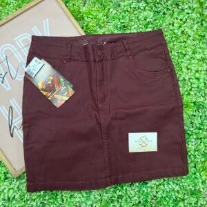 Falda-B4673 (1) Falda Vino Efecto Cuero Sculpt – Poder y Estilo en Cada Paso