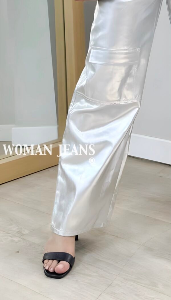 Jean Wide Cargo Metalizado Plata – Estilo Urbano y Moderno