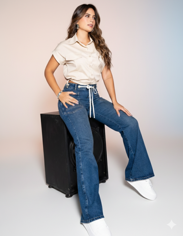 Jean-T22107732 (5) Jean Nova Wide High Rise – Altura Visual y Estilo Atemporal