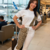 Conjunto-D9998 (2) Set Travel Chic – Jogger & Blusa Animal Print + Ivory