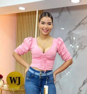 Blusa Royale Élan – Escote & Mangas de Princesa