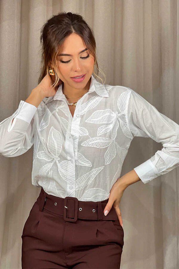 Camisa Ivory Bloom - Estilo Romantic Chic