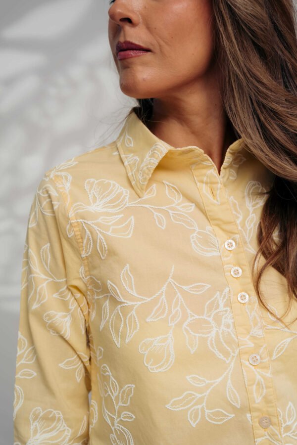 Camisa Heritage Bloom - Estilo Casual Elegance