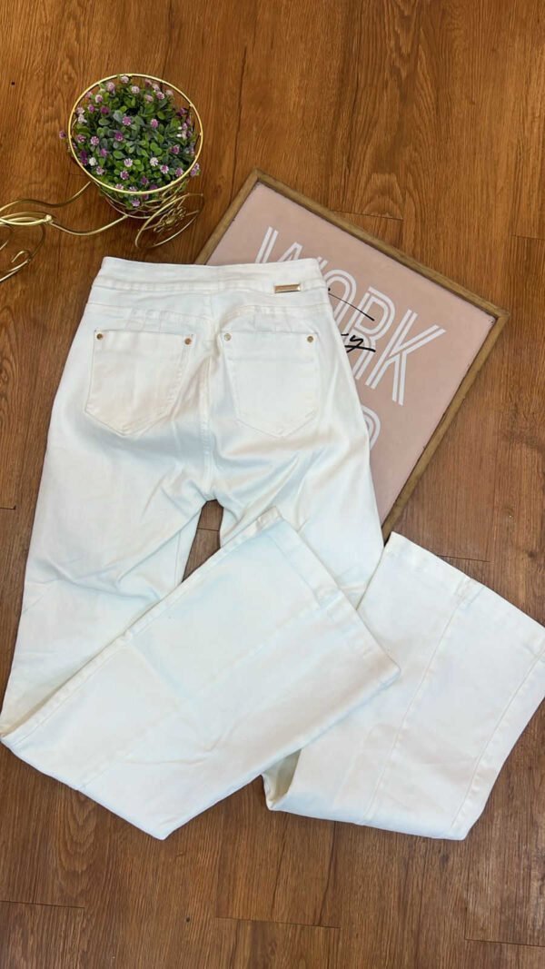 Jean Colombiano Riviera - Flare Ivory