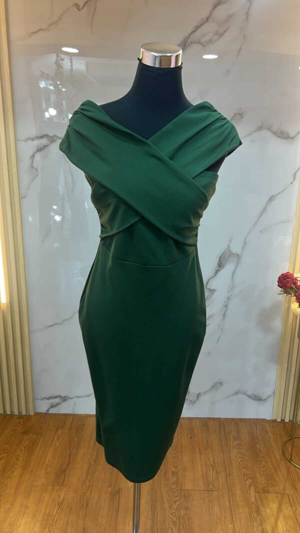 Vestido Esmeralda Élite - Elegancia Cóctel Off Shoulder Stretch