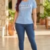 Camiseta Azure Glow - Casual Elegante con Manga Princesa y Pedrería