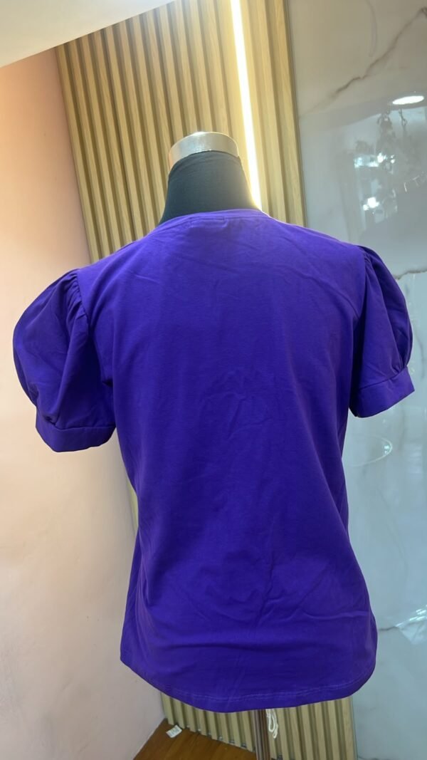 Camiseta Golden Muse - Casual Elegante con Manga Princesa