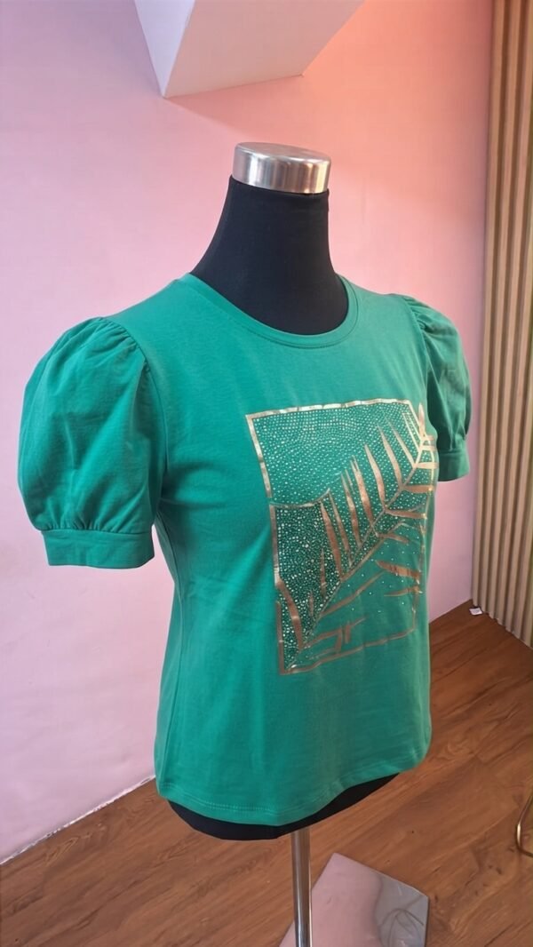 Camiseta Golden Muse - Casual Elegante con Manga Princesa