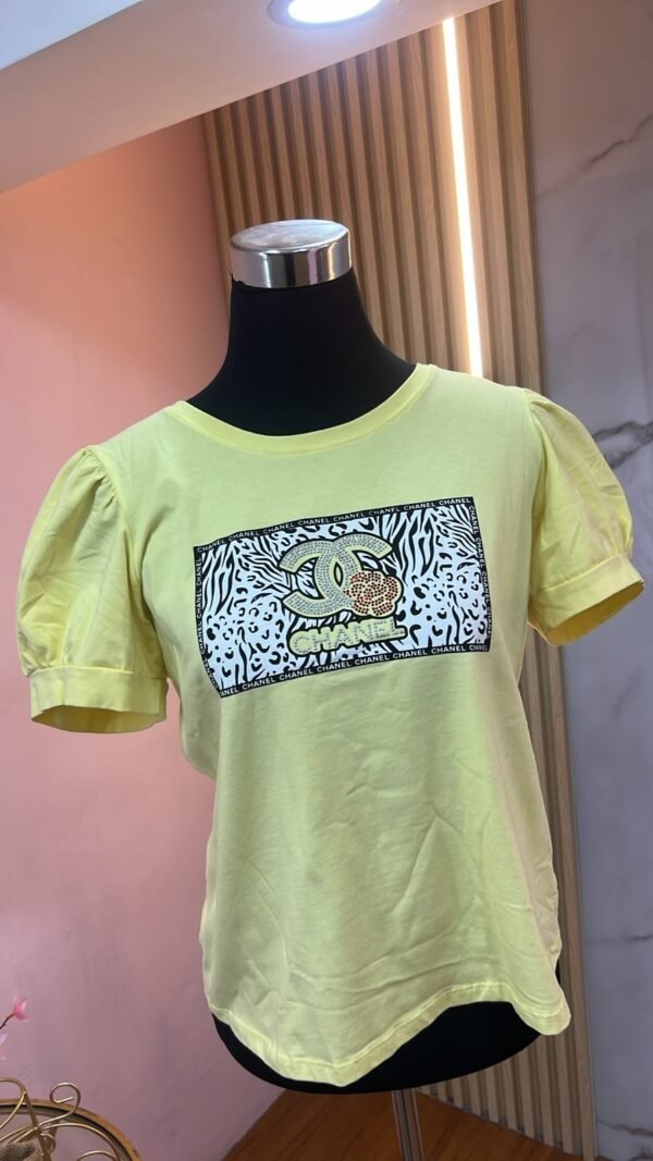Camiseta Iconic Zebra - Casual Elegante con Manga Princesa y Pedrería
