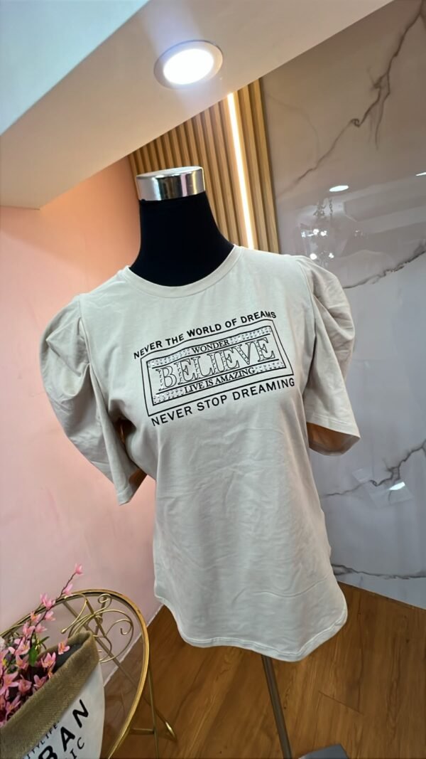 Camiseta Dreamer - Casual Elegante con Manga Princesa 3/4