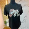 Colección Midnight Glam – Camiseta Negra de Pedrería Slim Fit