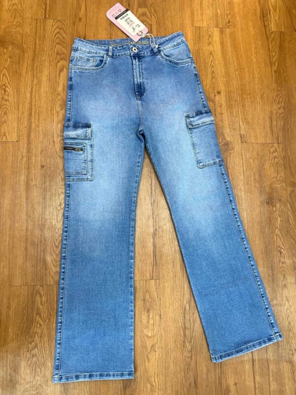 Colección Urban Muse – Jean Colombiano Cargo Azul Claro Regular Fit