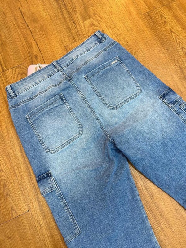 Colección Urban Muse – Jean Colombiano Cargo Azul Claro Regular Fit
