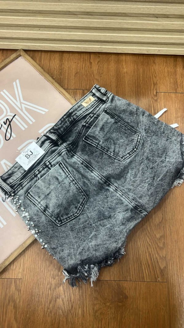 Short Denim Gris Glam Rebel – Estilo Sexy
