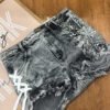 Short Denim Gris Glam Rebel – Estilo Sexy
